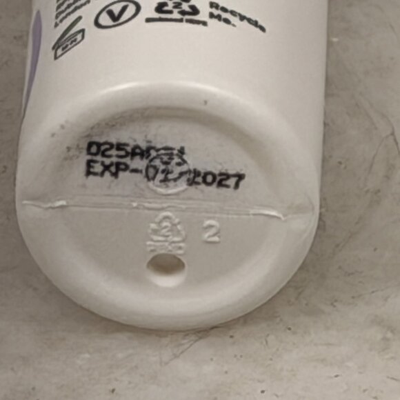 Solara Suncare - Go! Daily Defense Soothing Mineral Face Sunscreen, SPF 30 | EWG - Picture 2 of 3